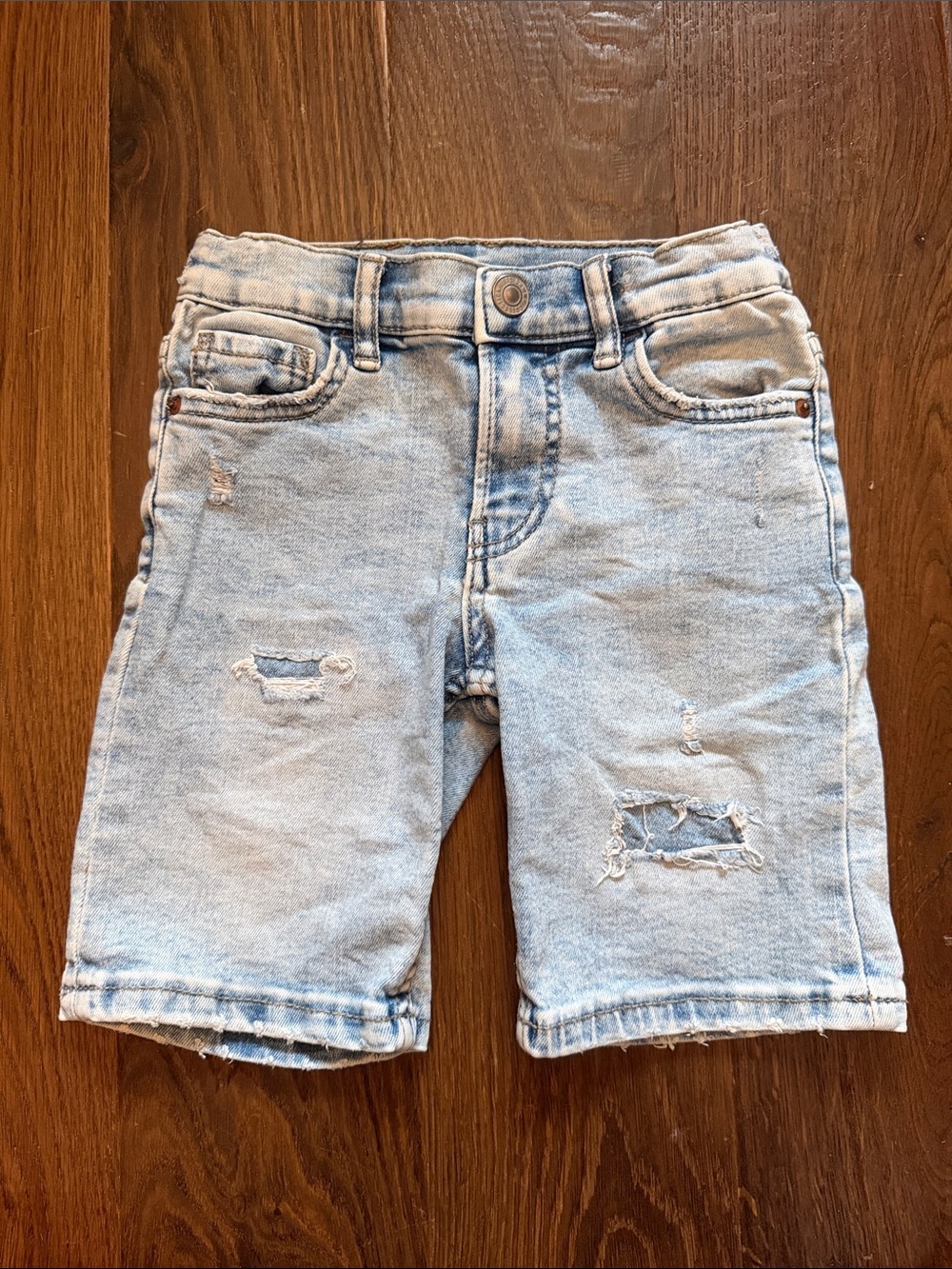 Zara Skinny Stretch Distressed Denim Jean Shorts. 6Y